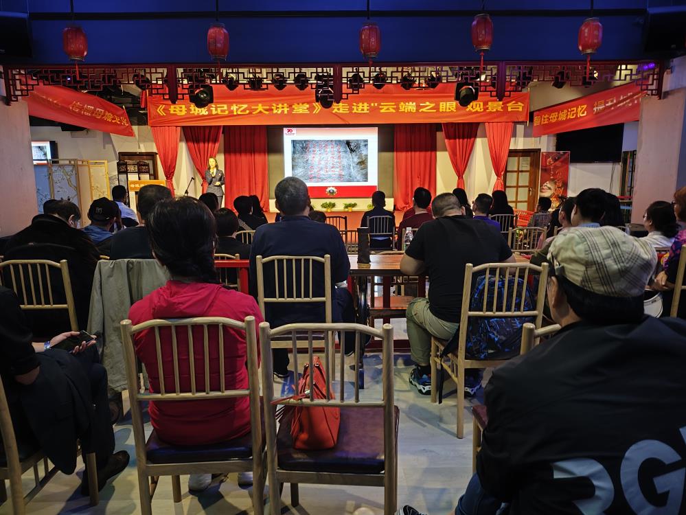 87岁河南老人为何不远千里为邱少云烈士送铜像？