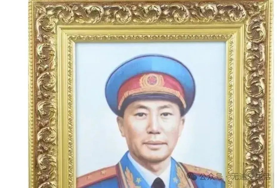 此中将是李克农的接班人，多数人对他很陌生，敌人当面也抓不到他